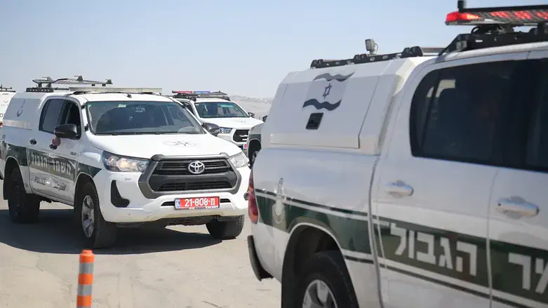 Автомобили пограничной полиции