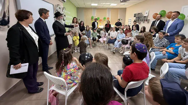 גבריאל אטל בבית היתומים באודסה