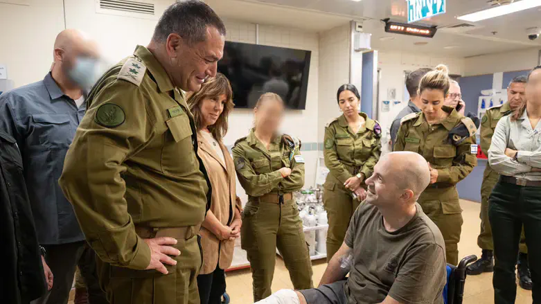 IDF Chief of Staff visits wounded soldiers