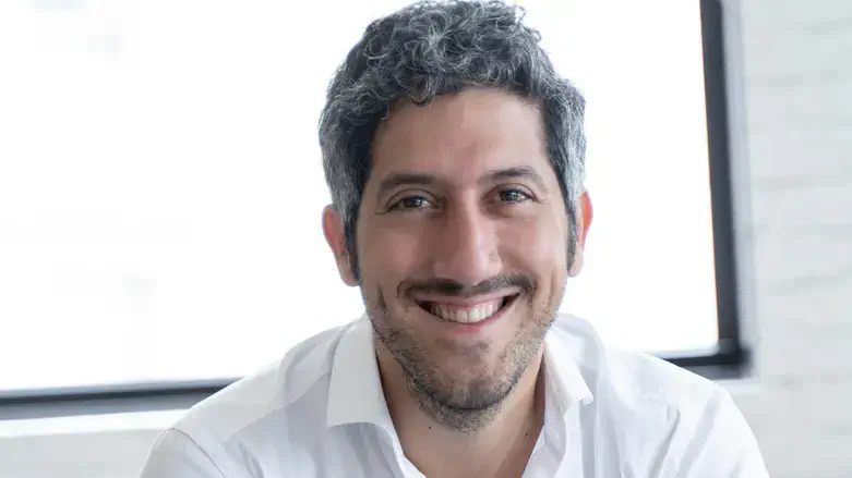 אדם סינגולדה