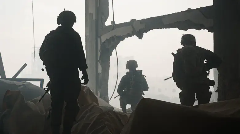 IDF forces operate in Gaza