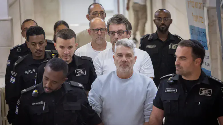 Обвиняемые в суде