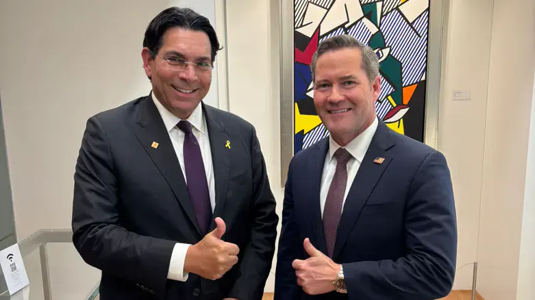 דני דנון ומייק וולץ