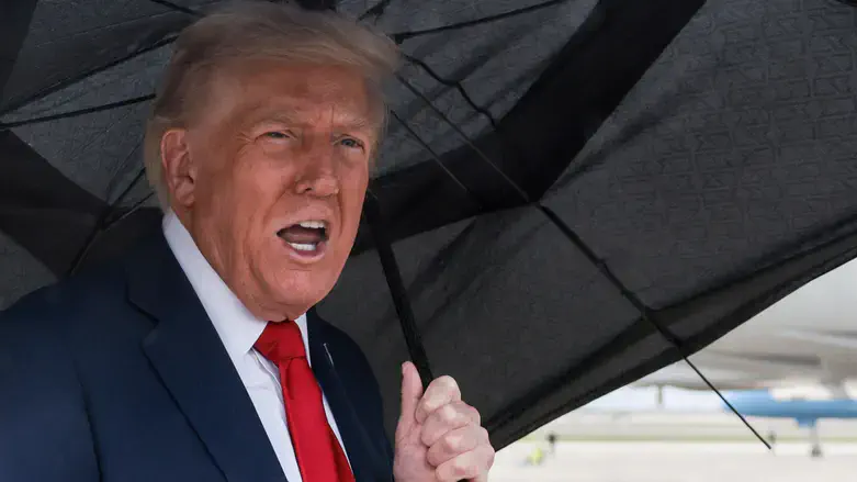 Дональд Трамп отъезжает в Израиль