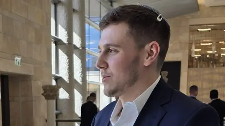 Ari Spitz and his father at Knesset