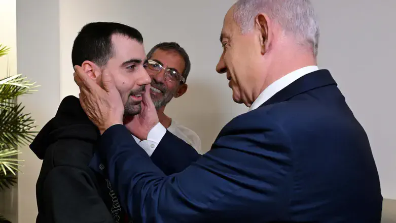 נתניהו בבית החולים