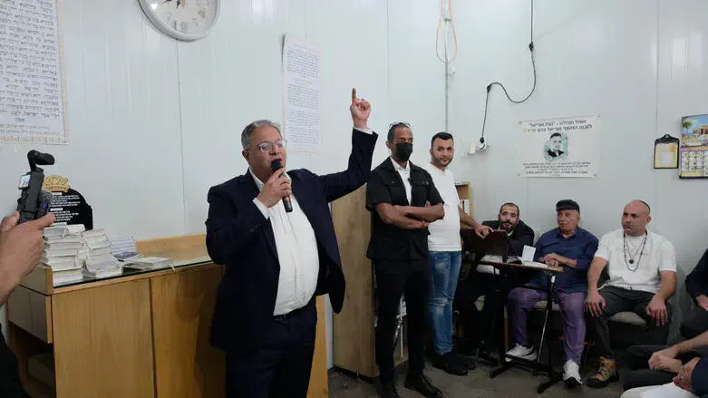 Itamar Ben Gvir at the memorial