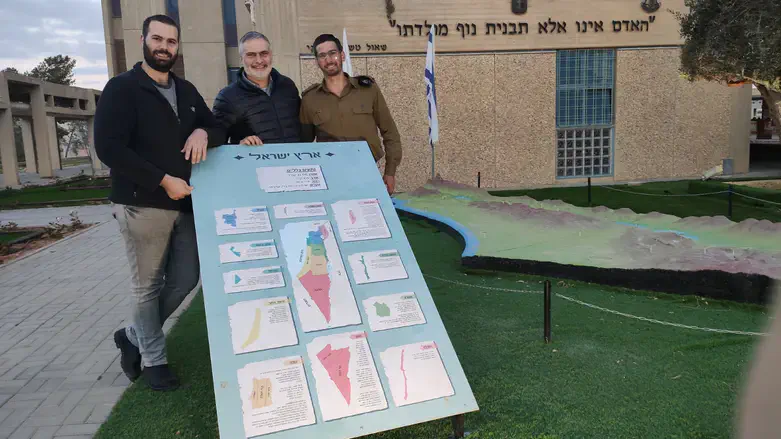 Захватывающая выставка в галерее поселения Офра