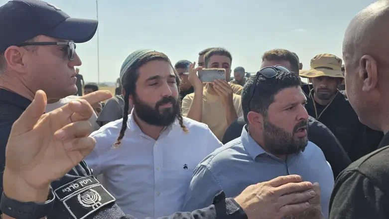 Succot and Cohen in south