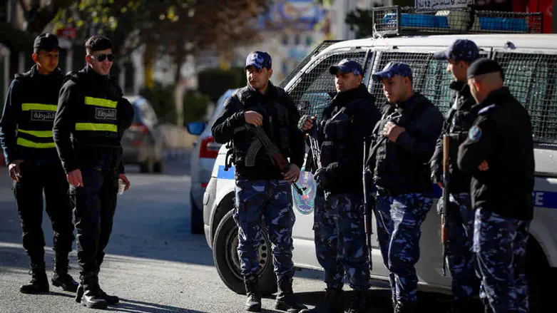 Палестинские полицейские (архив)