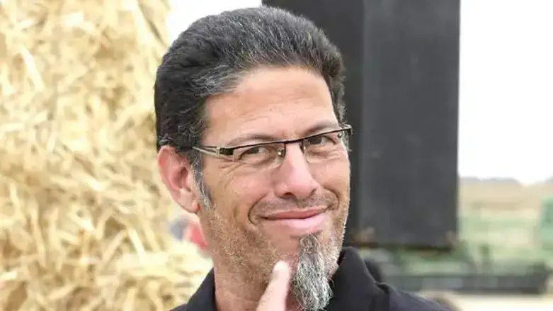 רונן אנגל