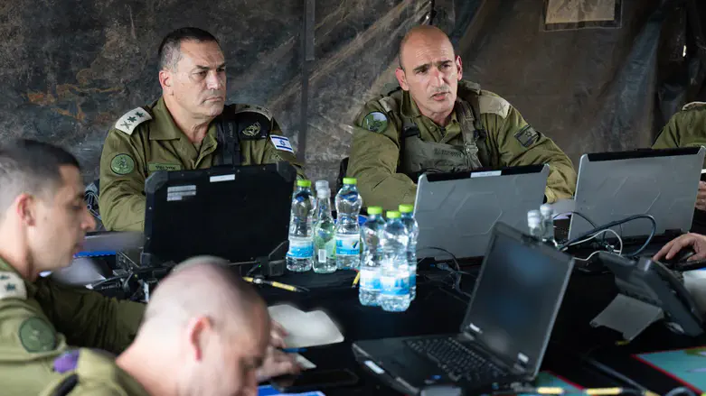 אייל זמיר עם המפקדים