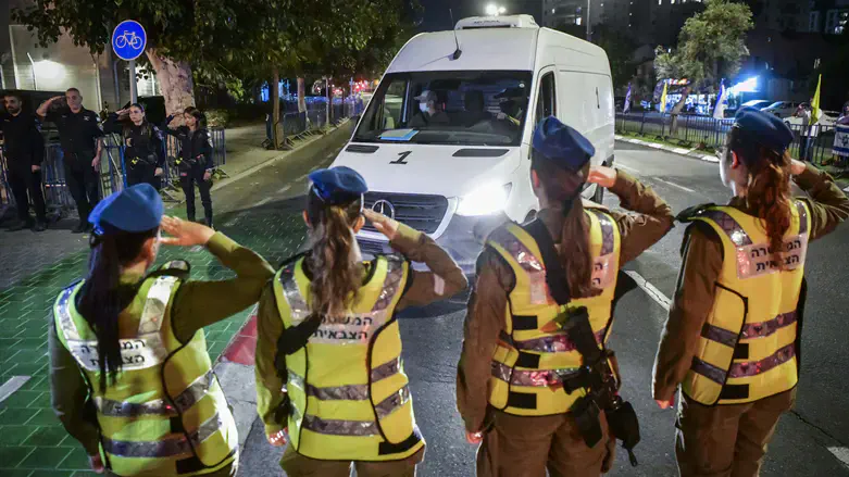 Доставка тела в Институт Абу-Кабир