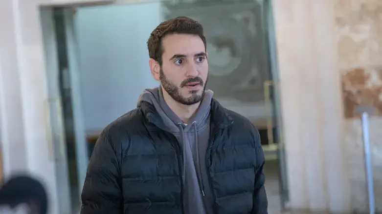 יונתן שמריז