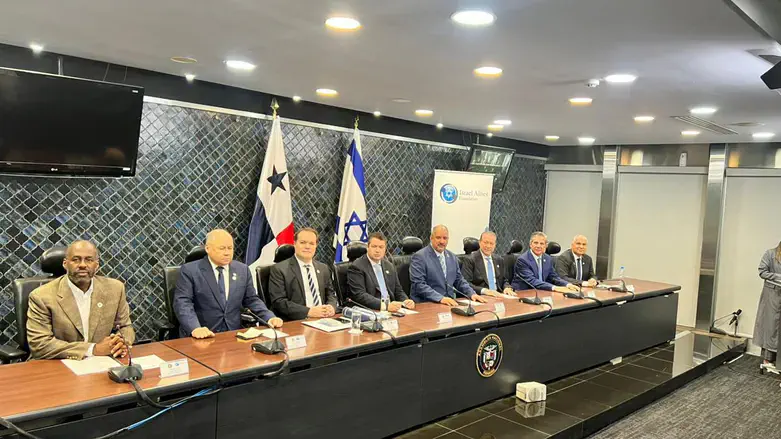 Israel Panama caucus