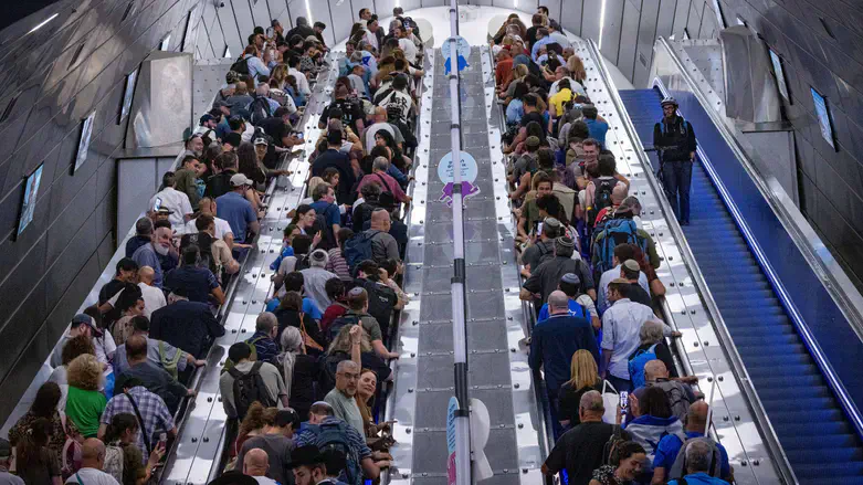 Jerusalem's Yitzhak Navon train station