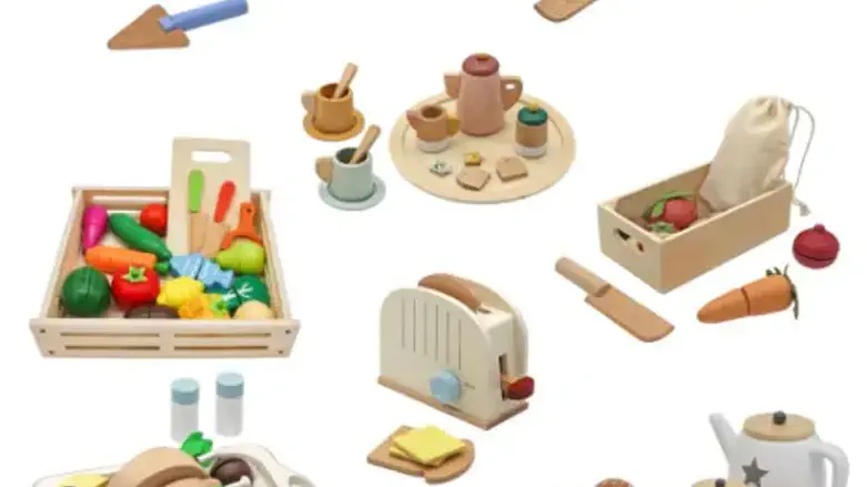 סט כלי מטבח מעץ לילדים