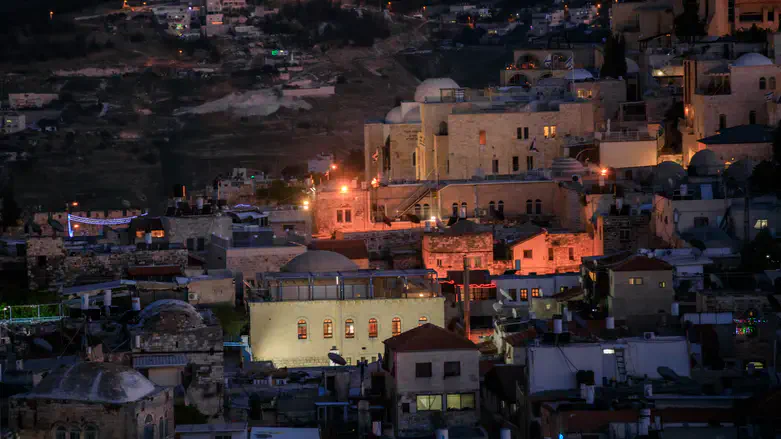 The Ohel Yitzchak synagogue