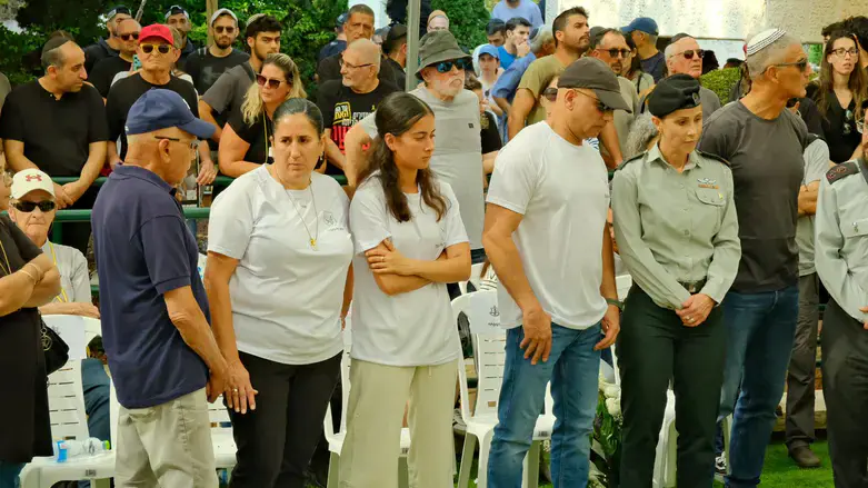 Семья покойного Оза Дэниеля