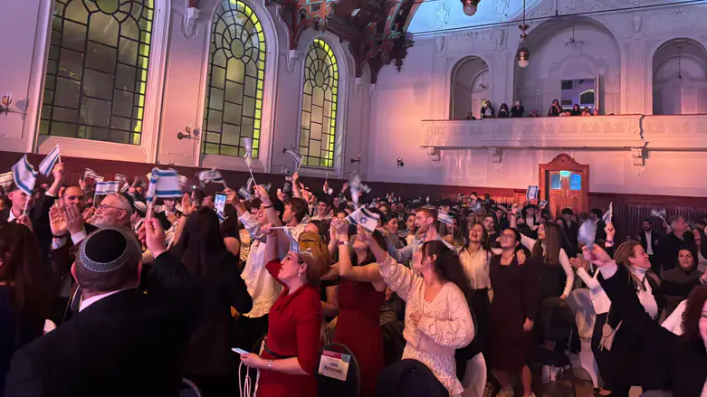 משתתפי הקונגרס