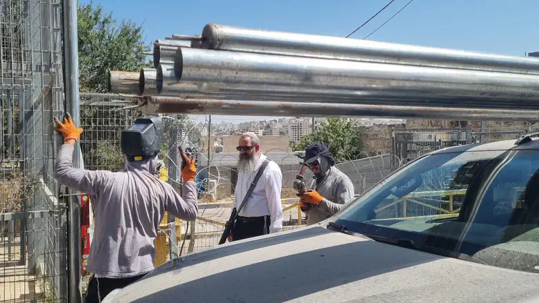 הרב שוורץ בהתקנת העירוב