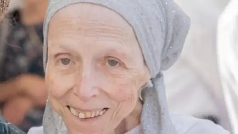 הרבנית שרה לנדסברג