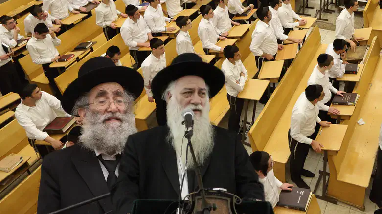 הרב אליעזר כהנמן והרב שמואל מרקוביץ