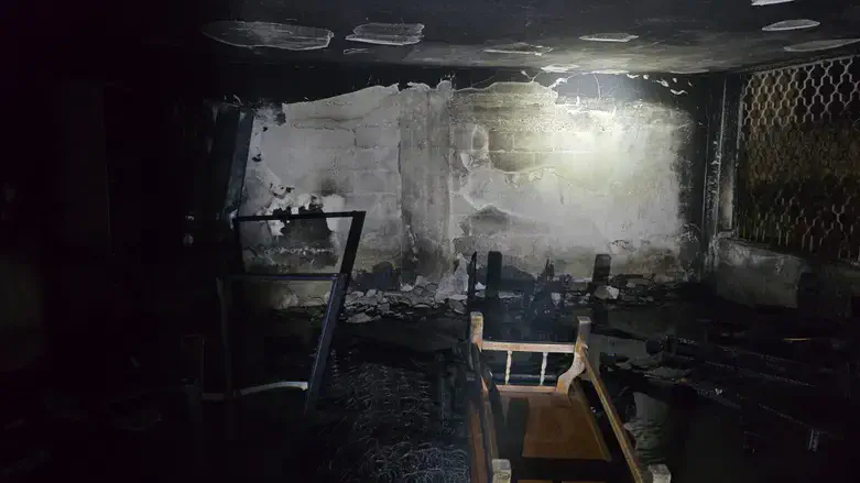 На месте одного из пожаров в Беэр-Шеве