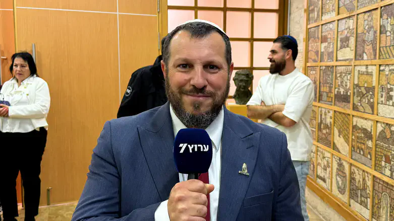 עמיחי אליהו