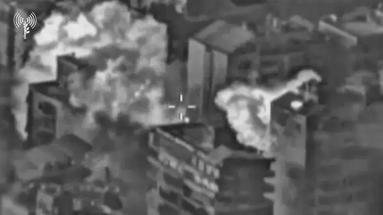 IDF strikes Hezbollah official in Beirut (illustrative)