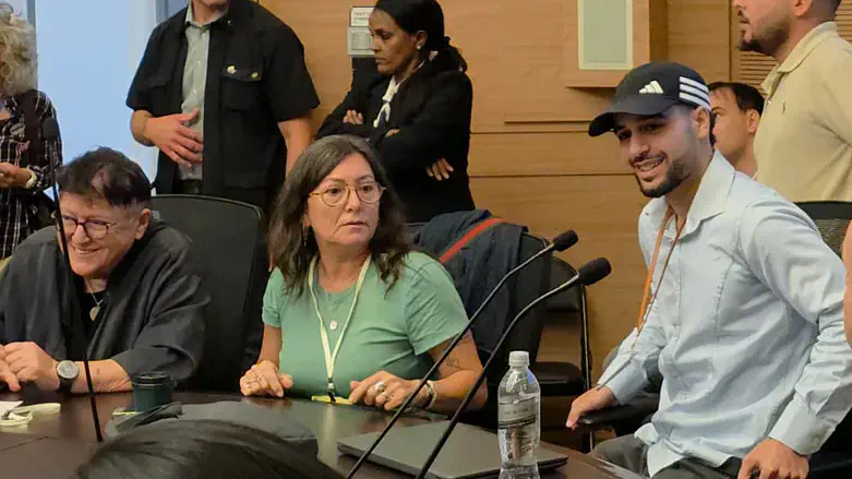 Мордехай Давид на дебатах