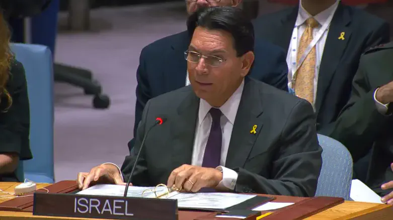 השגריר דנון