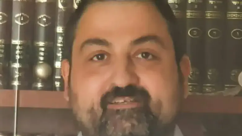 הרב עו"ד אלדד יונה