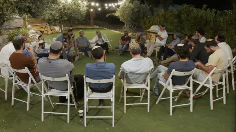 סמינר מטפלים דמיונובע