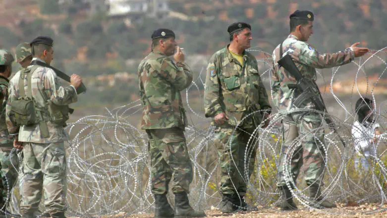 Lebanese soldiers near Israeli border