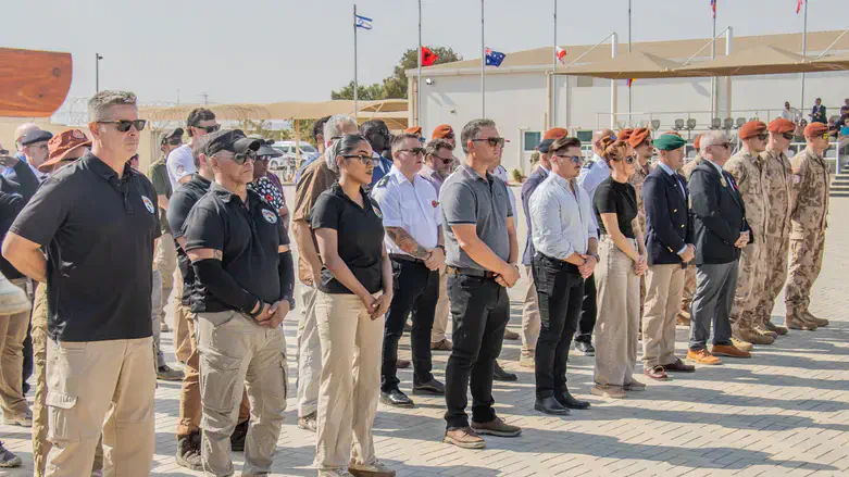 דגל ישראל ברקע הטקס