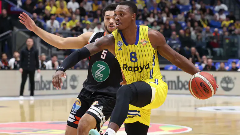 לוני ווקר הערב מול ראשל"צ