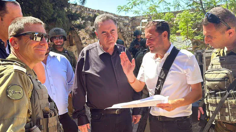 Йоси Даган с министром обороны Исраэлем Кацем