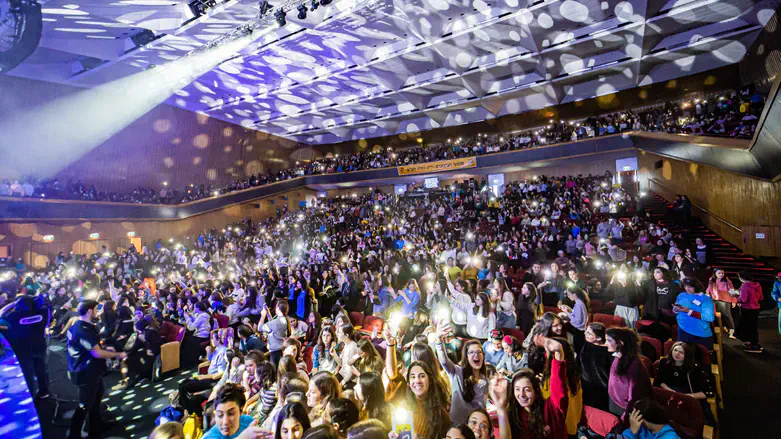 19 Kislev celebration in Jerusalem (women)