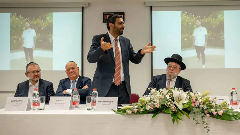 באחד מטקסי סיום הפרויקט