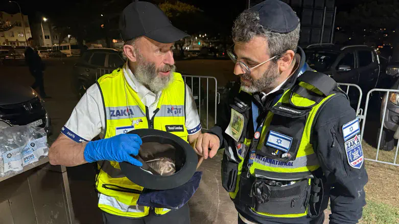 Волонтеры ZAKA на месте теракта в Сиднее