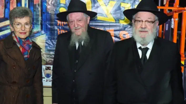 שליחי חב"ד בתל אביב עם שגרירת אוסטרליה