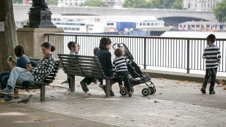 Family without a father, illustration