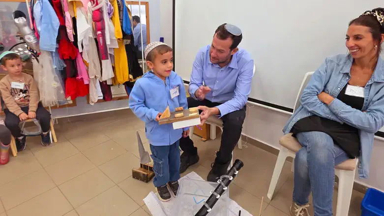 יוסי דגן בחנוכת "הגן המדעי"