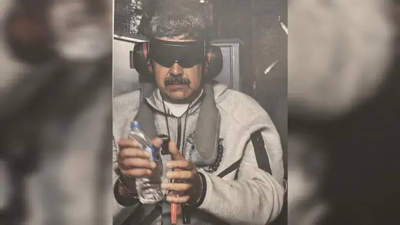 Maduro handcuffed