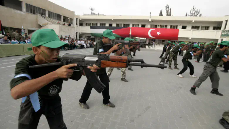 PA children taught to shoot