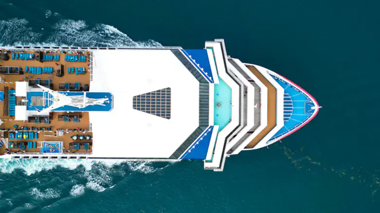 HIG Capital acquires Shore Excursions Group