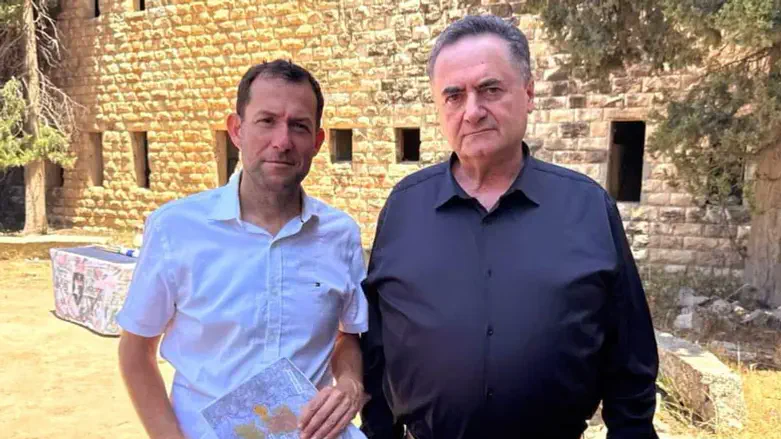 Йоси Даган и Исраэль Кац в Са-Нуре