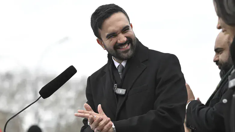 Mamdani at the press conference