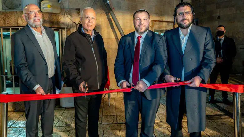 חנוכת מרכז המבקרים